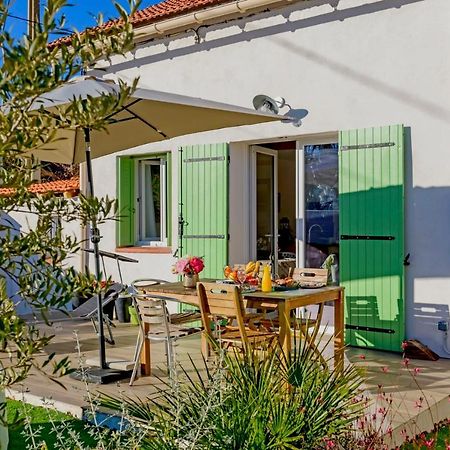 Villa Le Cabanon De Virginie Salin-de-Giraud Esterno foto